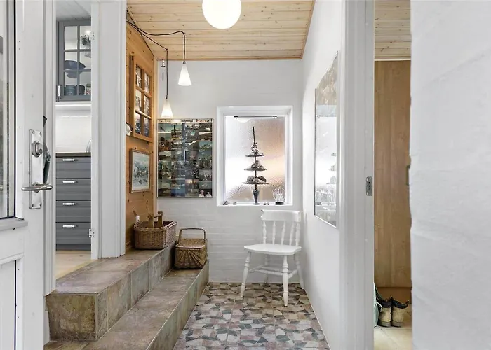 Дом отдыха 6779-allinge-sdr-strandvej-5 *