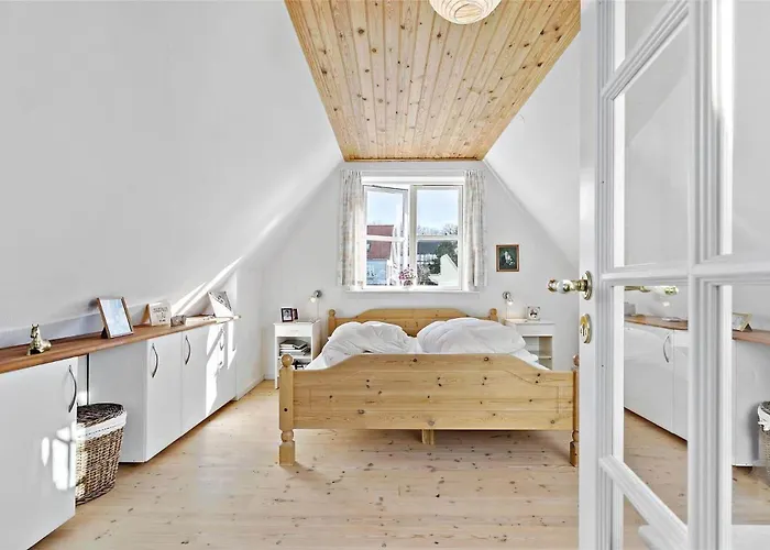 6779-allinge-sdr-strandvej-5 *