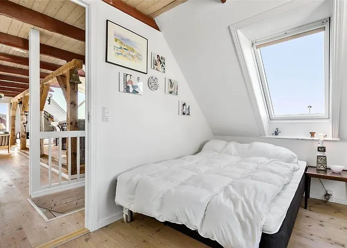 6779-allinge-sdr-strandvej-5 Дом отдыха *