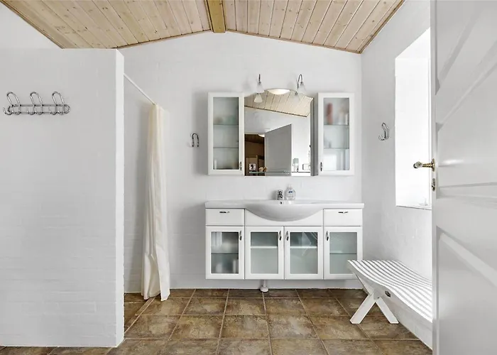 6779-allinge-sdr-strandvej-5 Дом отдыха Аллинге